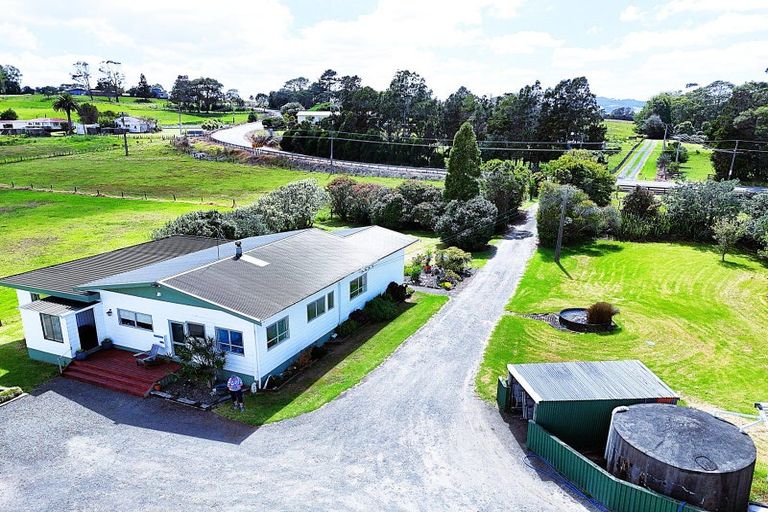 Photo of property in 1034 Pouto Road, Te Kopuru, 0391