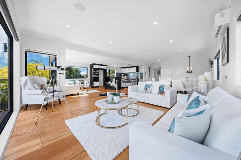 Photo of property in 66a Marine Parade, Mellons Bay, Auckland, 2014