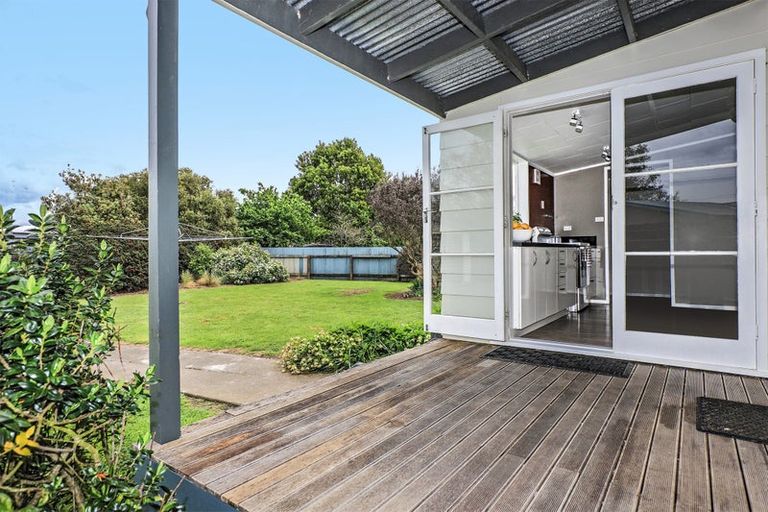 Photo of property in 30 Ross Street, Otane, 4202