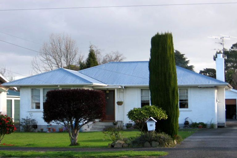 Photo of property in 17 Cambridge Terrace, Masterton, 5810