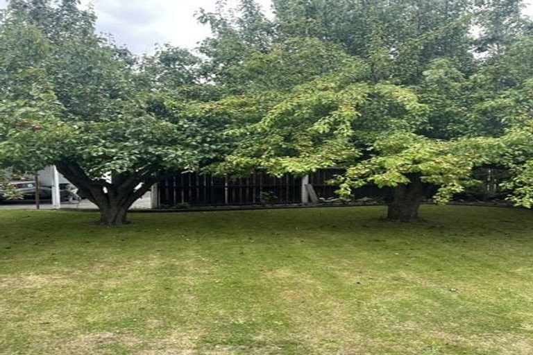 Photo of property in 16 Wingate Street, Redwood, Christchurch, 8051