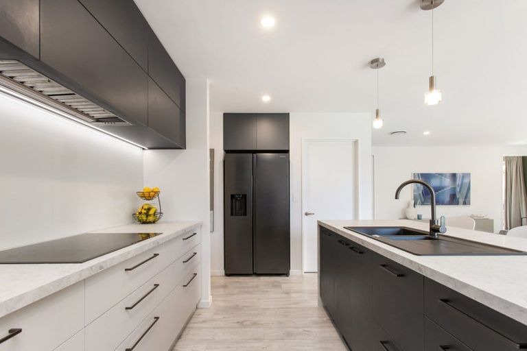 Photo of property in 93 Leistrella Road, Hoon Hay, Christchurch, 8025