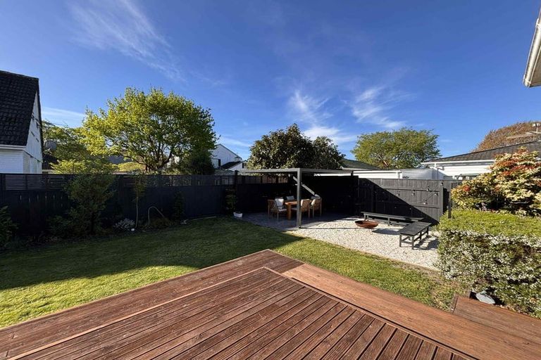 Photo of property in 2b Sutherland Avenue, Silverstream, Upper Hutt, 5019
