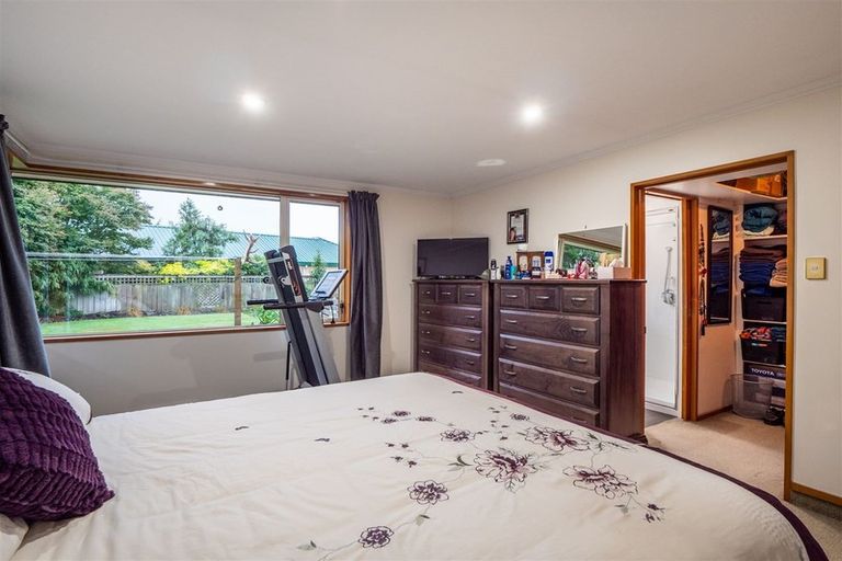 Photo of property in 28 Silverstream Drive, Mosgiel, 9024