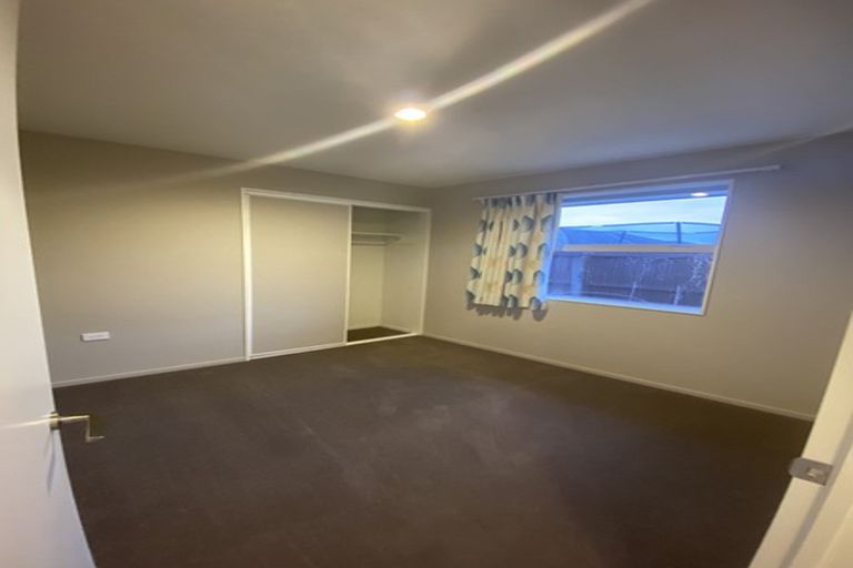 Photo of property in 16 Graycliffe Street, Halswell, Christchurch, 8025