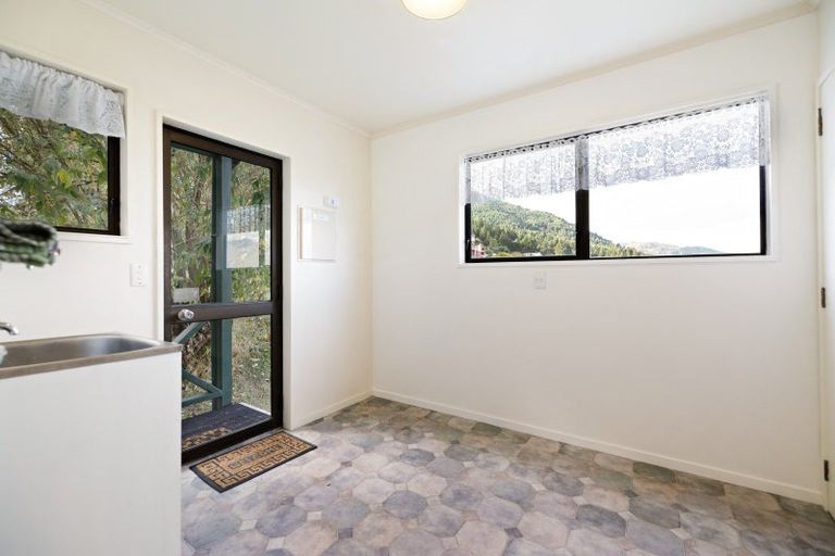 Photo of property in 1 Von Place, Fernhill, Queenstown, 9300