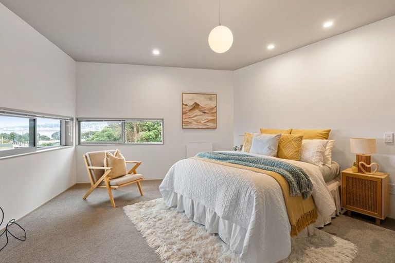 Photo of property in 16/2 Onslow Road, Khandallah, Wellington, 6035