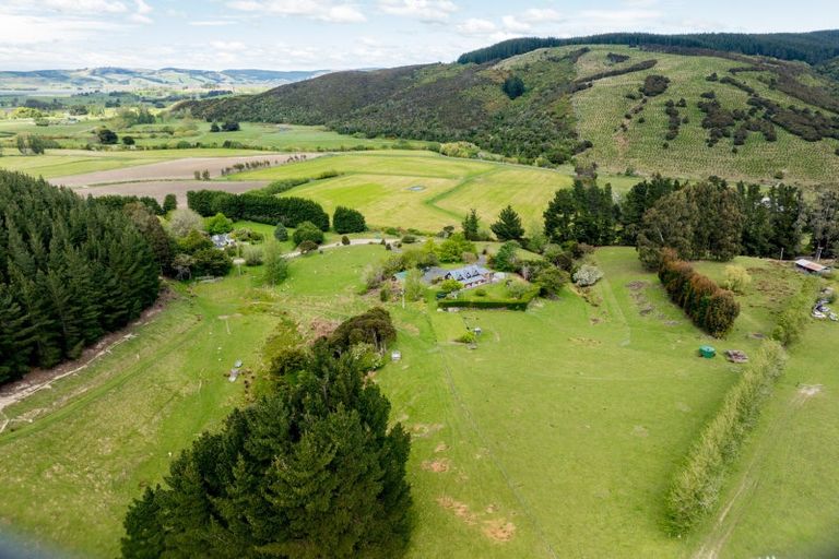 Photo of property in 292 Waipori Falls Road, Berwick, Outram, 9073