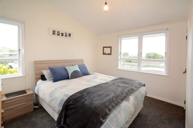 Photo of property in 24 Lock Street, Saint Clair, Dunedin, 9012