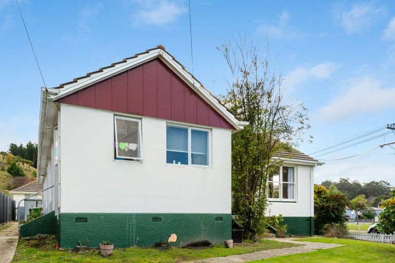 Photo of property in 18 Mclean Street, Oamaru North, Oamaru, 9400