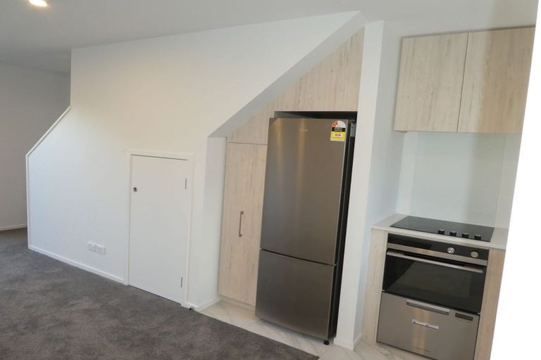 Photo of property in 4/172 Don Buck Road, Massey, Auckland, 0614