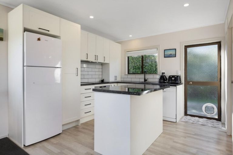 Photo of property in 53 Spencer Avenue, Maketu, 3189