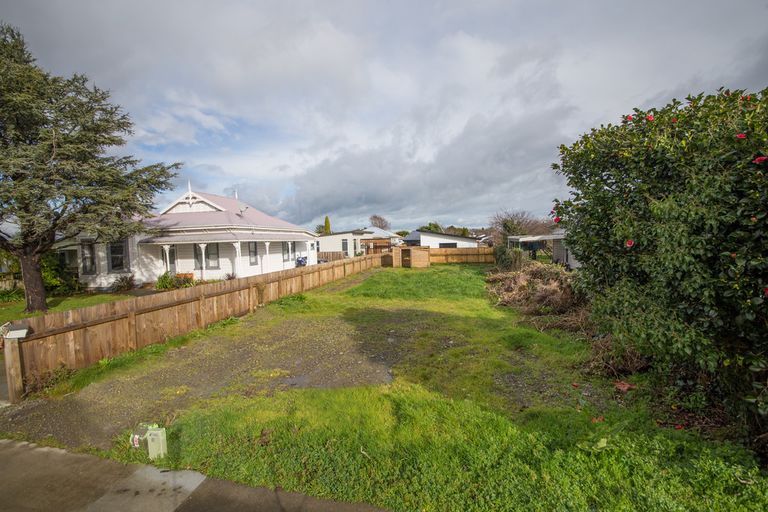 Photo of property in 8 Hereford Street, West End, Palmerston North, 4410