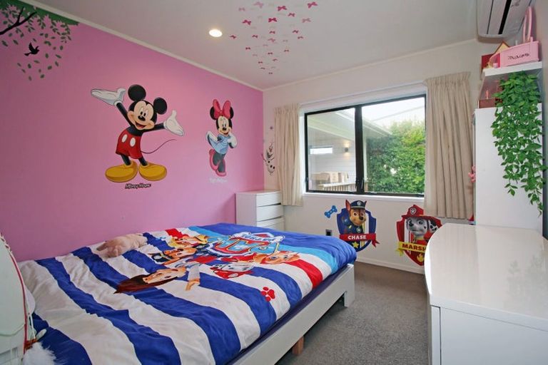 Photo of property in 30 Corunna Road, Milford, Auckland, 0620