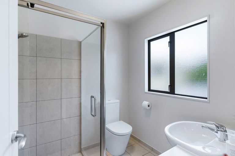 Photo of property in 5 Rifleman Lane, Paraparaumu Beach, Paraparaumu, 5032