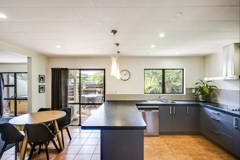 Photo of property in 17 Churchill Drive, Taradale, Napier, 4112