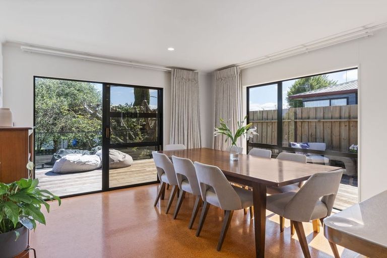 Photo of property in 40 Arrowsmith Avenue, Waipahihi, Taupo, 3330