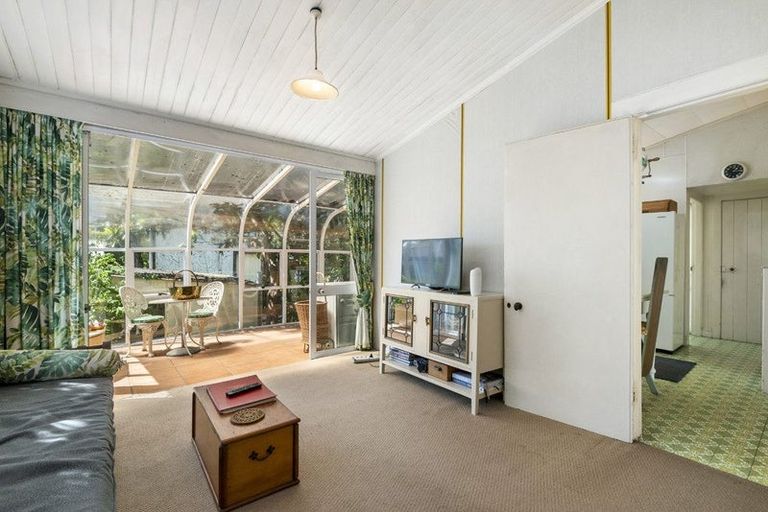 Photo of property in 28 Queens Parade, Devonport, Auckland, 0624