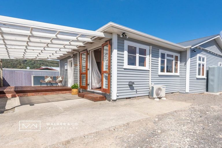 Photo of property in 23 Ward Street, Trentham, Upper Hutt, 5018