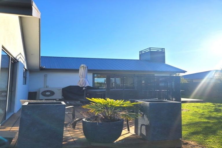 Photo of property in 27 Richard Pearse Drive, Temuka, 7920