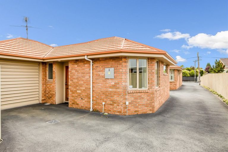 Photo of property in 3/3 Staveley Street, Avonhead, Christchurch, 8042