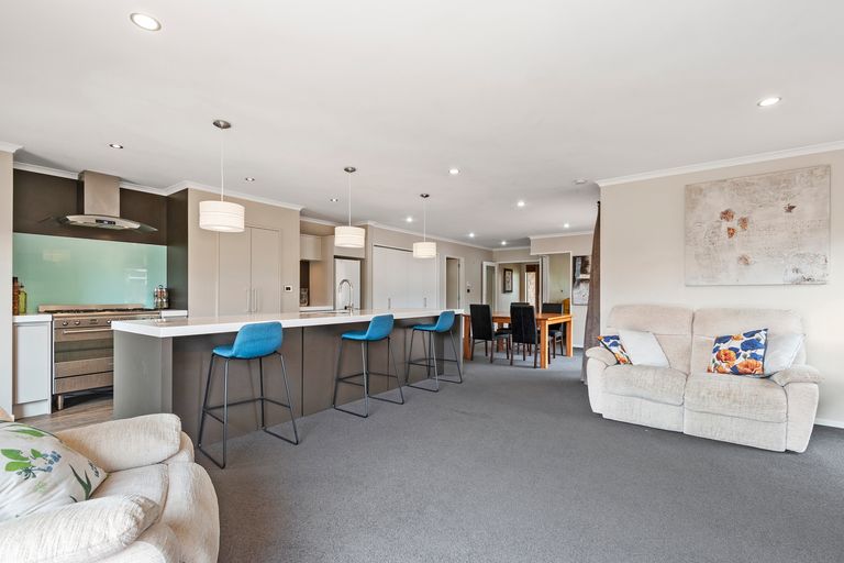 Photo of property in 19 Stationmasters Way, Prebbleton, 7604