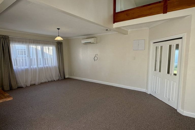 Photo of property in 8 Karaka Street, Hokowhitu, Palmerston North, 4410