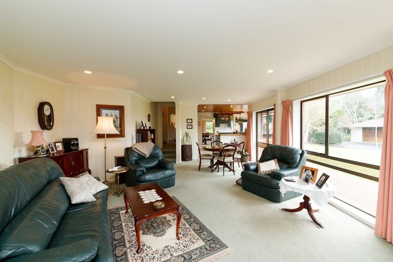 Photo of property in 62-64 Karina Terrace, Roslyn, Palmerston North, 4414