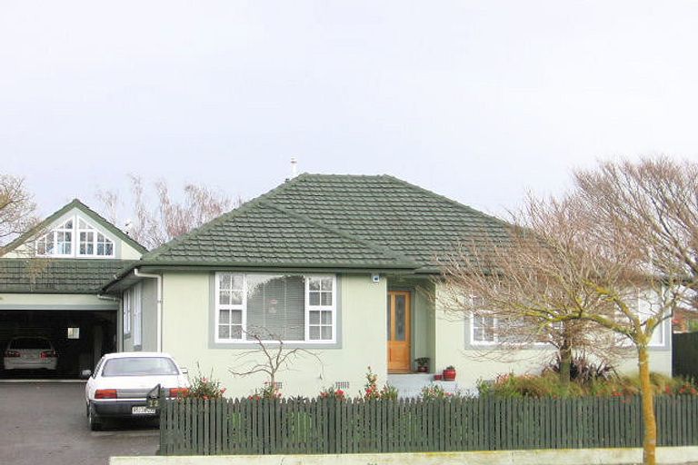 Photo of property in 72 Jickell Street, Hokowhitu, Palmerston North, 4410