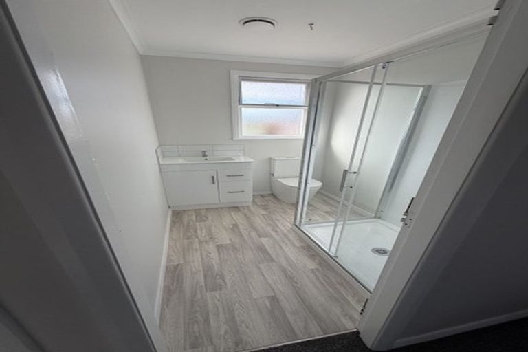 Photo of property in 43b Hinemoa Street, Levin, 5510
