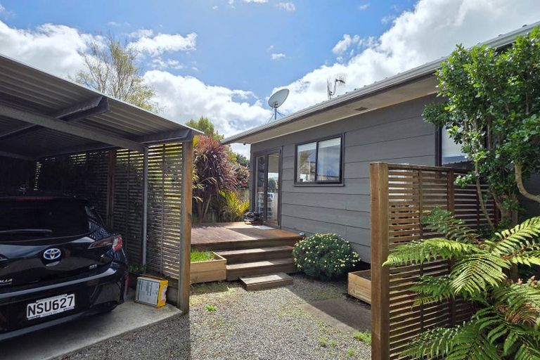 Photo of property in 14 Campbell Avenue, Paraparaumu, 5032