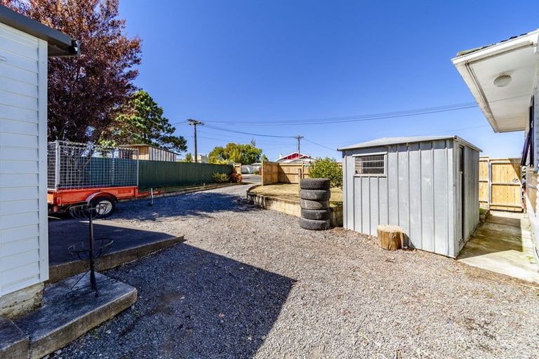 Photo of property in 18 Montgomery Street, Waipukurau, 4200