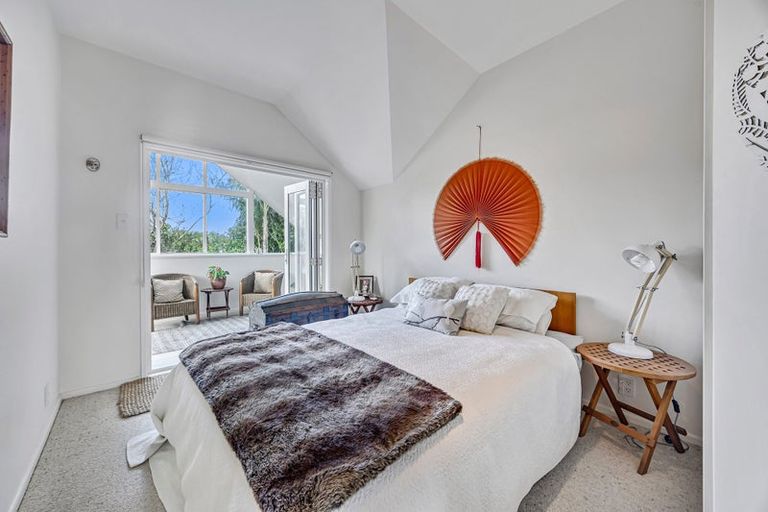 Photo of property in 379 Hobsonville Road, Hobsonville, Auckland, 0618