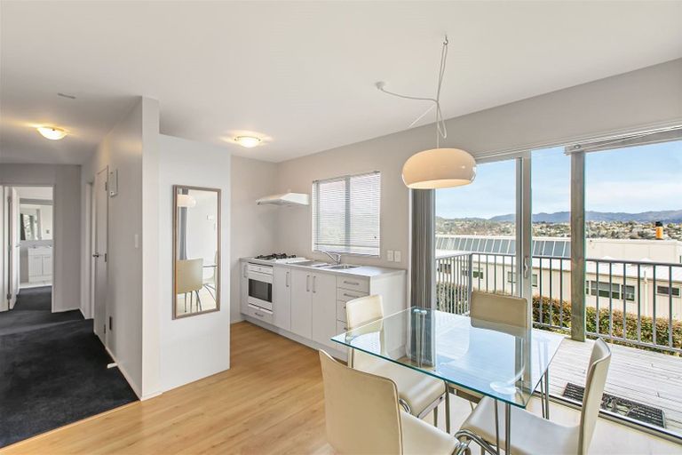 Photo of property in 67d Pleasant Road, Glen Eden, Auckland, 0602