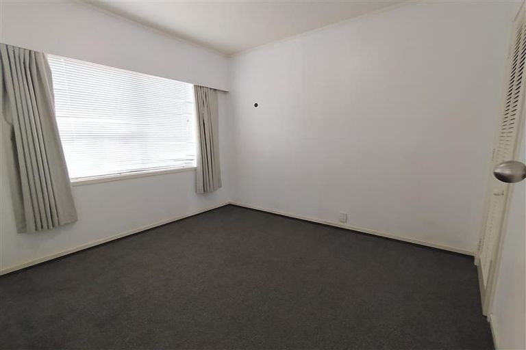 Photo of property in 1/135 Glamorgan Drive, Torbay, Auckland, 0630