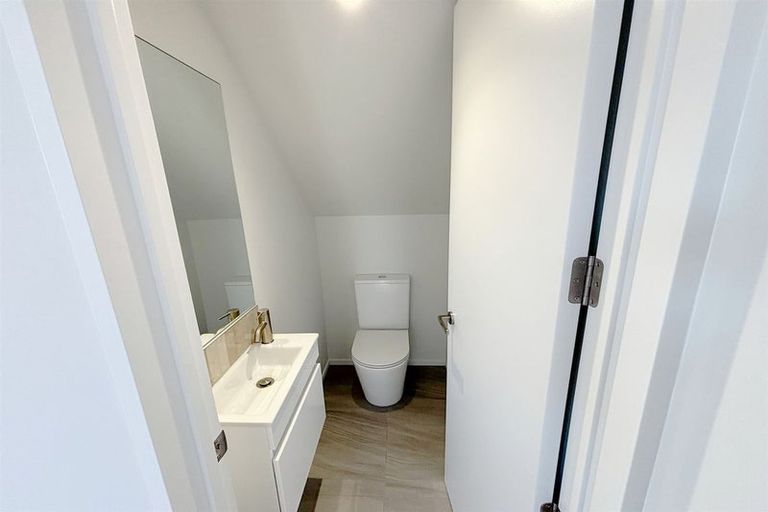 Photo of property in 202a Edgeware Road, Edgeware, Christchurch, 8013