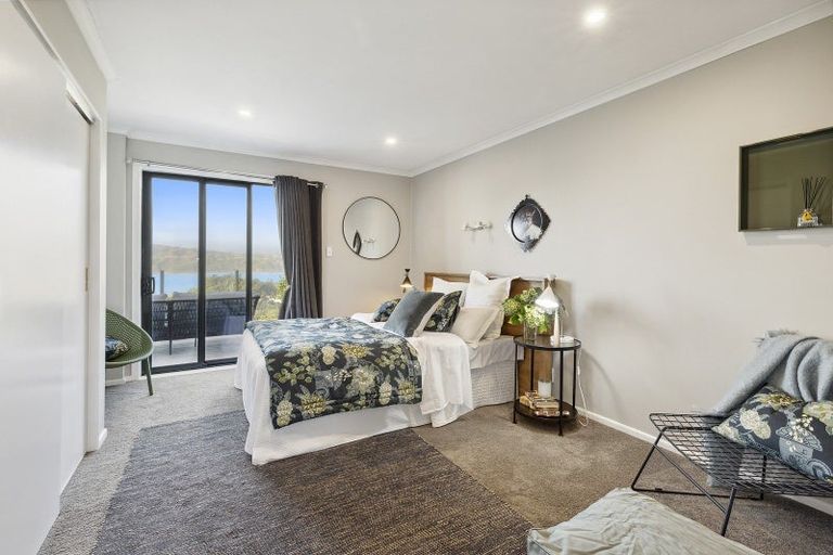 Photo of property in 40 Seatoun Heights Road, Seatoun, Wellington, 6022