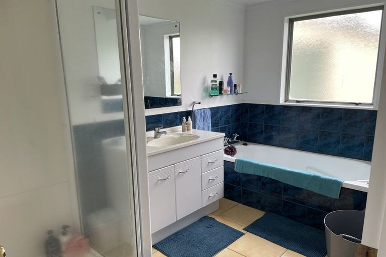 Photo of property in 81 Roberts Line, Kelvin Grove, Palmerston North, 4414