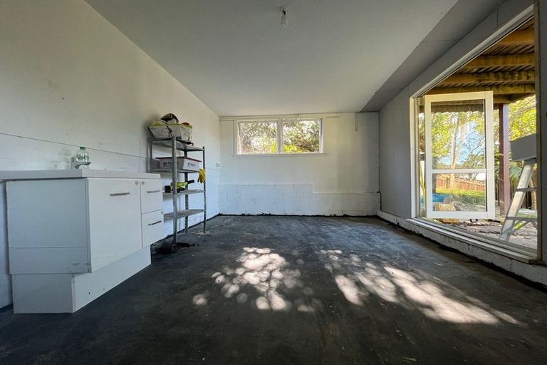 Photo of property in 50 Tamahere Drive, Glenfield, Auckland, 0629