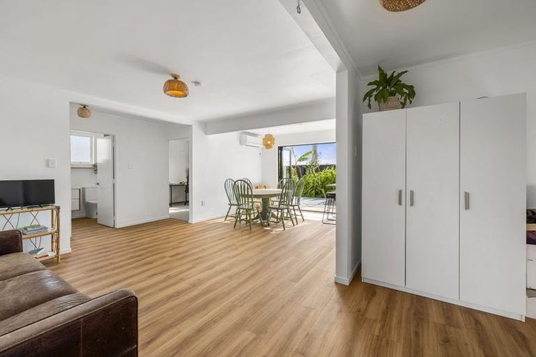 Photo of property in 70 Wainui Road, Raglan, 3225