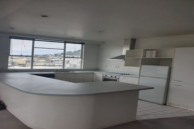 Photo of property in Grandstand Apartments, 11/80u Kent Terrace, Mount Victoria, Wellington, 6011
