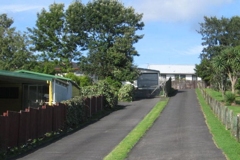 Photo of property in 76 Hindmarsh Street, Henderson, Auckland, 0612