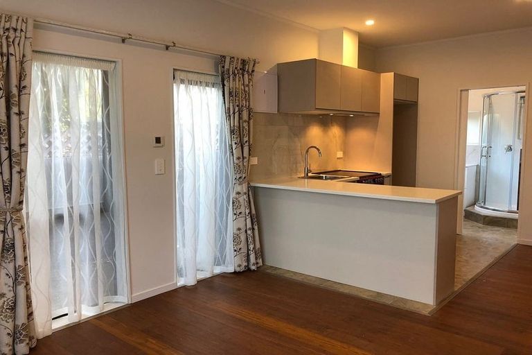 Photo of property in 7 Kallaroo Place, Botany Downs, Auckland, 2010
