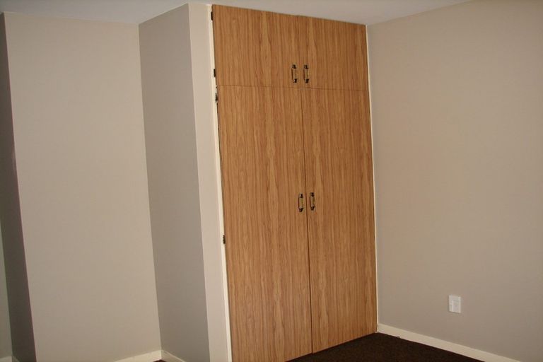 Photo of property in 8c Kruse Place, Redwood, Christchurch, 8051