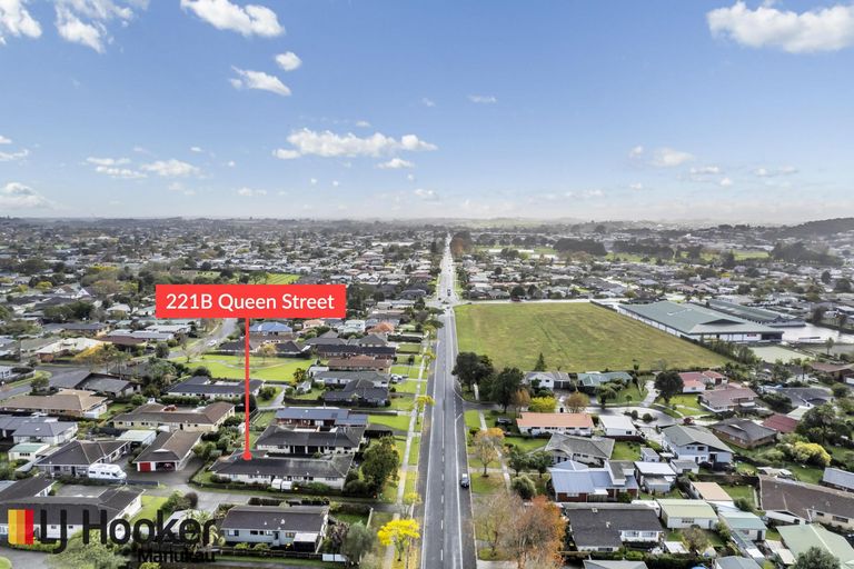 Photo of property in 221b Queen Street, Pukekohe, 2120