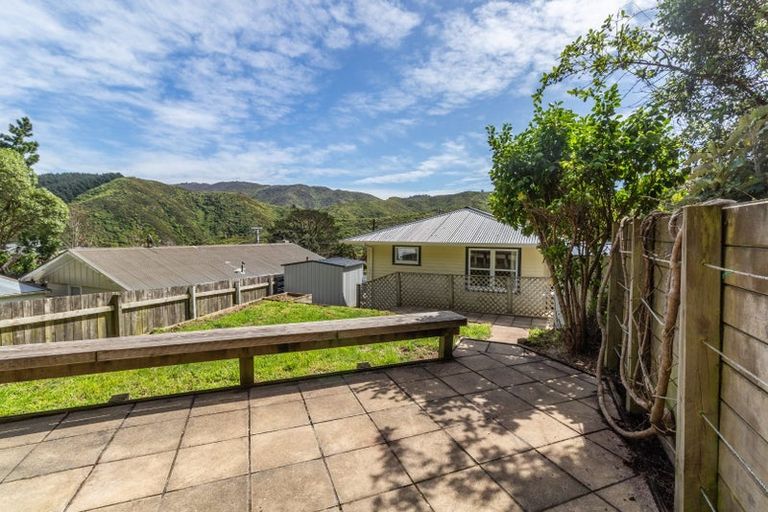 Photo of property in 19 Montreal Grove, Kingston, Wellington, 6021