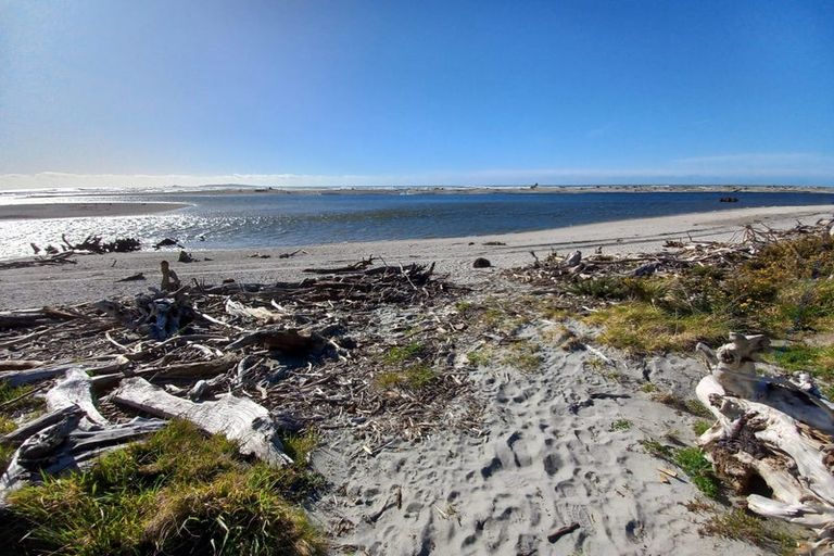 Photo of property in 11 Fox Moth Drive, Haast, 7886