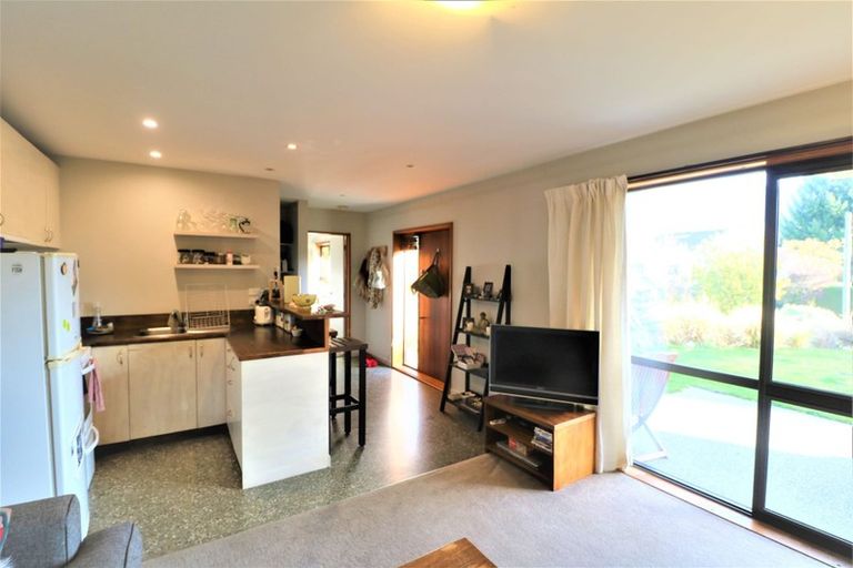 Photo of property in 12 Clematis Court, Wanaka, 9305