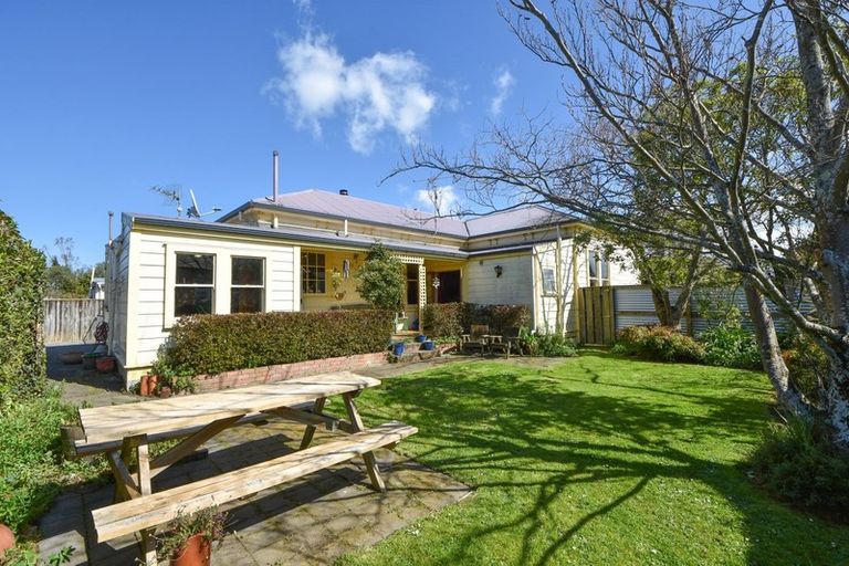 Photo of property in 17 Macara Street, Masterton, 5810