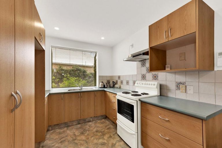 Photo of property in 9/90 Hawke Street, New Brighton, Christchurch, 8083